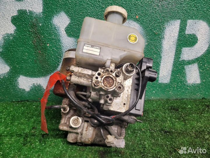 Главный тормозной цилиндр на Pajero 3 3.5 aisin