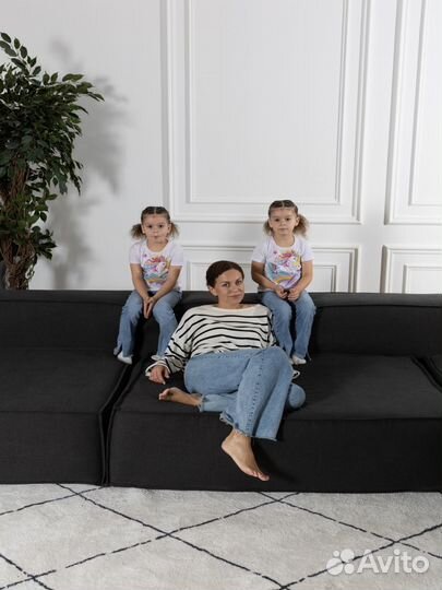 Диван со спальным местом 4400х1800 мм