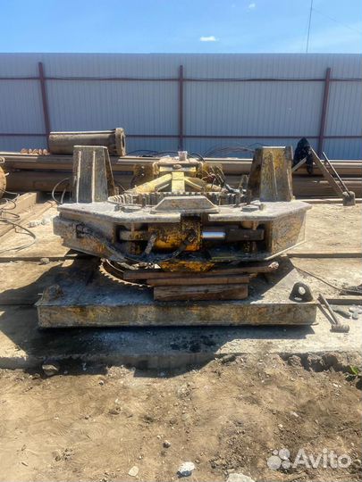 Обсадной стол Bauer 1200