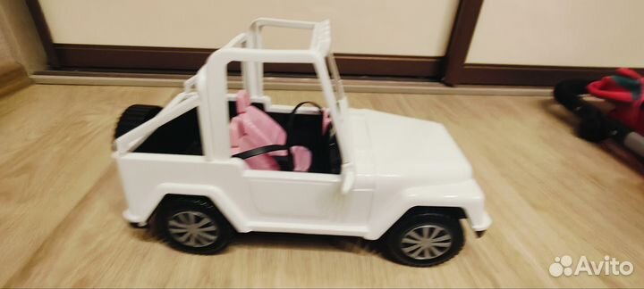 Машинки и вертолёт для барби