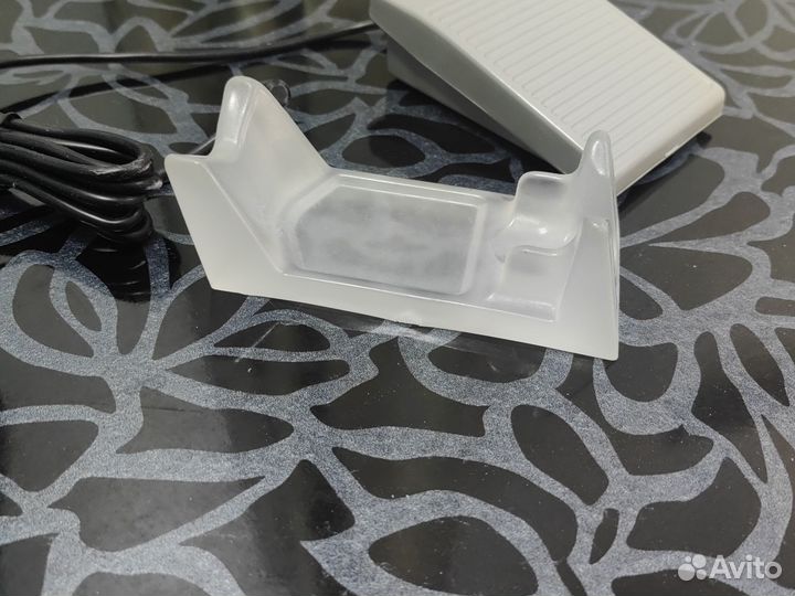 Подставка и педалька