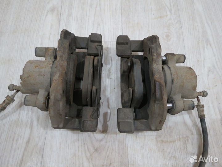 Суппорт передний Ford Focus 3