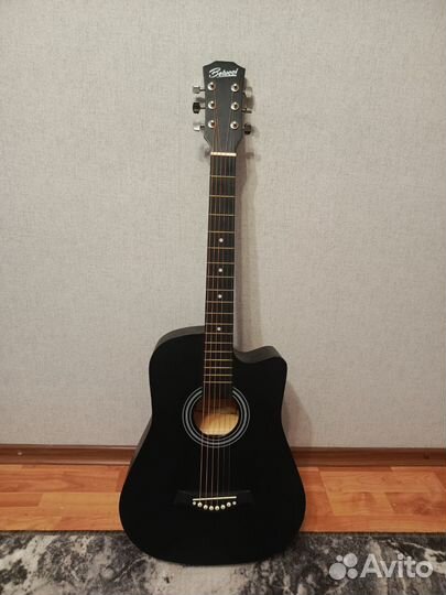 Акустическая гитара
