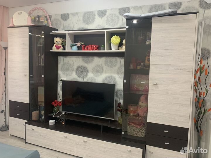 Стенка в гостиную