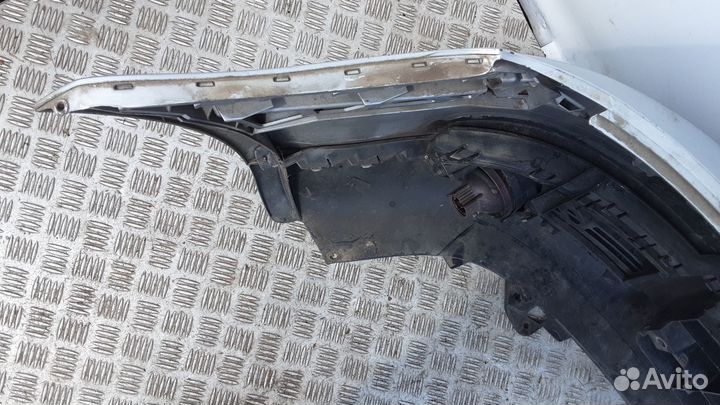 Бампер Volkswagen Touran (2003-2010)