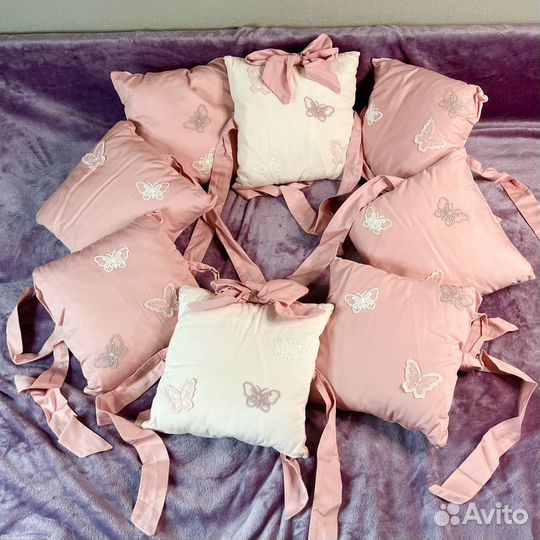 Комплект в детскую кроватку бортики