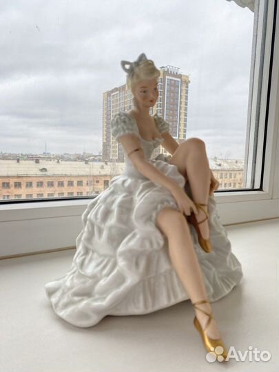 Фарфоровые статуэтки танцовщиц германия