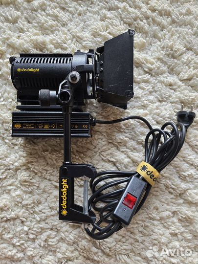 Галогенный осветитель Dedolight dlhm4-300E