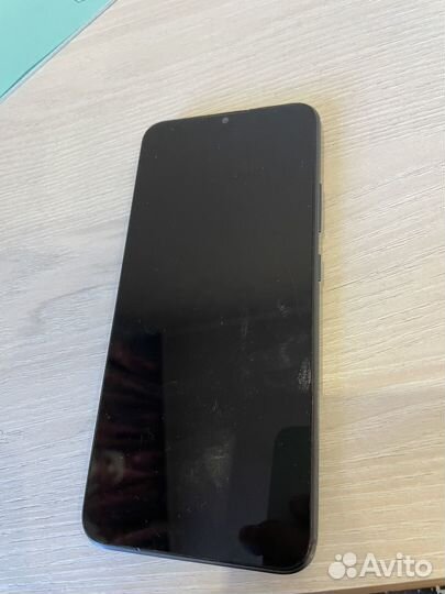 Смартфон realme c11 б/у