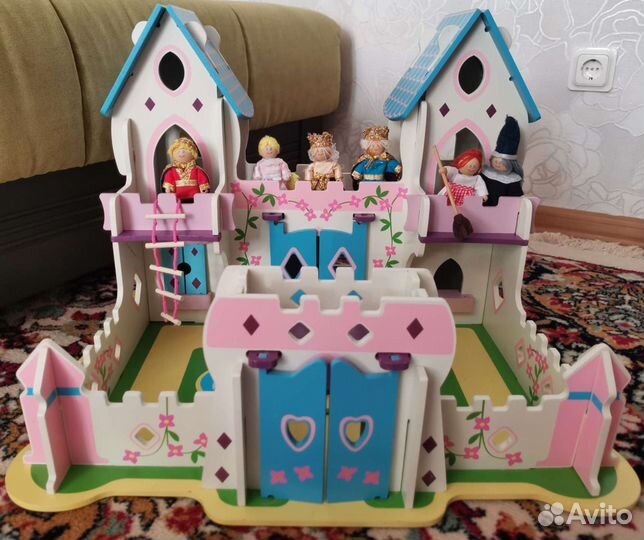 Игрушка Замок деревянный