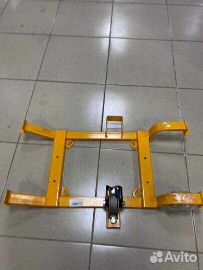 Подрамник нива с доп опорой двигателя