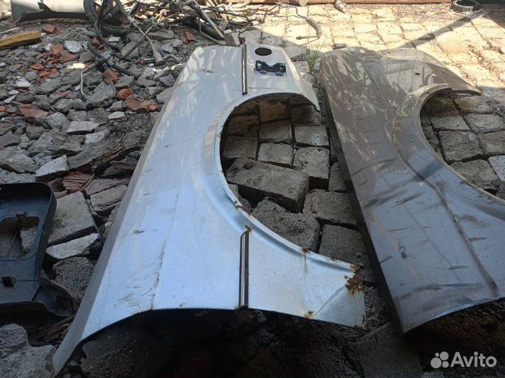 Крыло правое Volkswagen Passat B2 B2