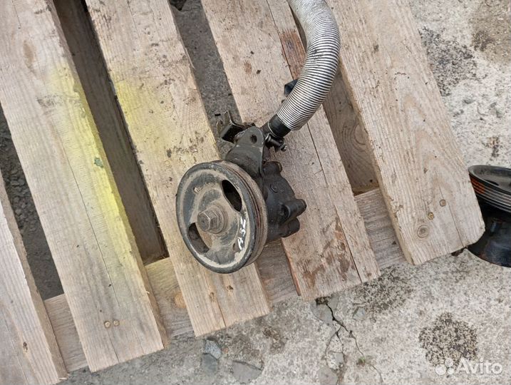 Насос гур Nissan Cefiro A32