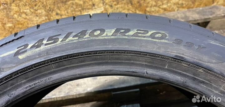 Pirelli P Zero 245/40 R20