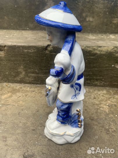 Статуэтка фарфор Китайский рыбак