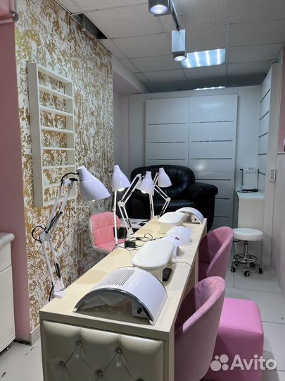Аренда рабочего места мастера маникюра