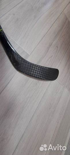 Клюшка хоккейная правый хват Bauer vapor 2x