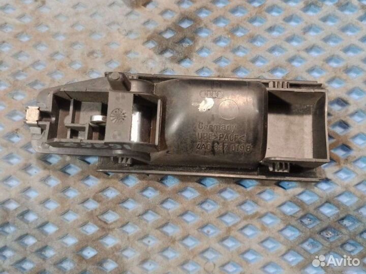 Ручка передняя левая Audi А6 С4