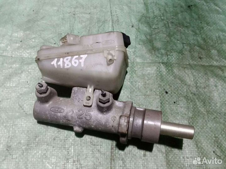 Тормозной цилиндр главный Ford Mondeo 2