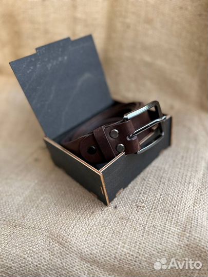 Мужской кожаный ремень ручной работы