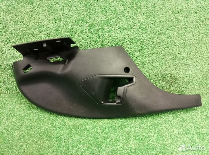 Накладка (кузов внутри) левая Citroen C4 2004-2011