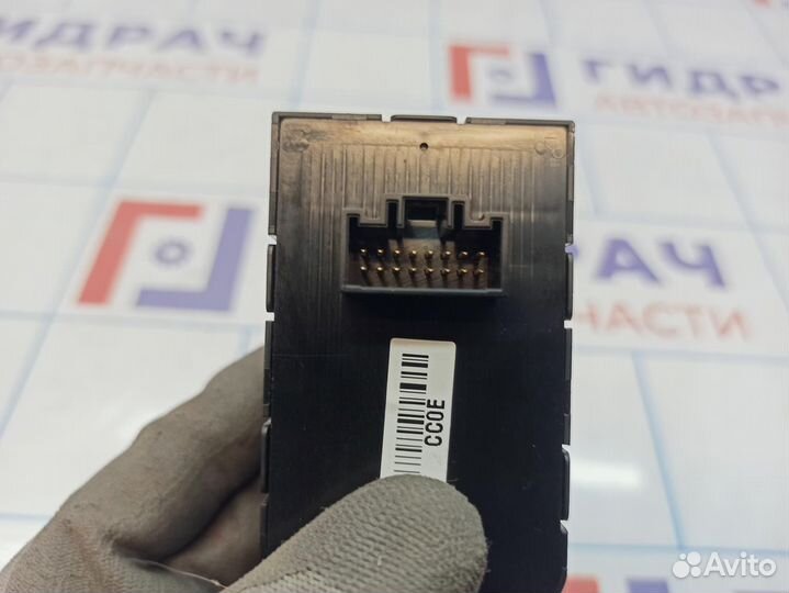 Блок кнопок Kia Soul 2 (PS) 93600B2CC0EQ