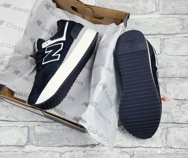 Женские кроссовки на платформе New Balance 574