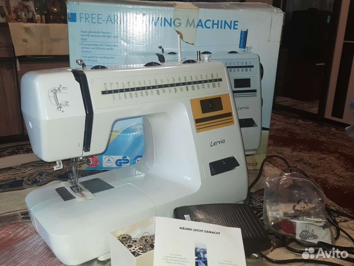 Швейная машина Lervia,оверлок в подарок