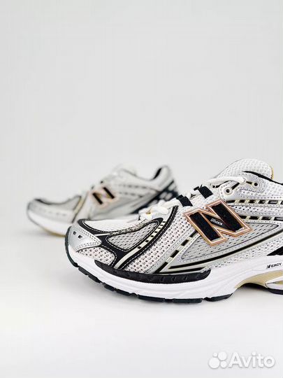 Кроссовки New Balance 1906r Silver Gold