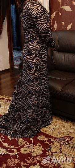 Вечернее платье