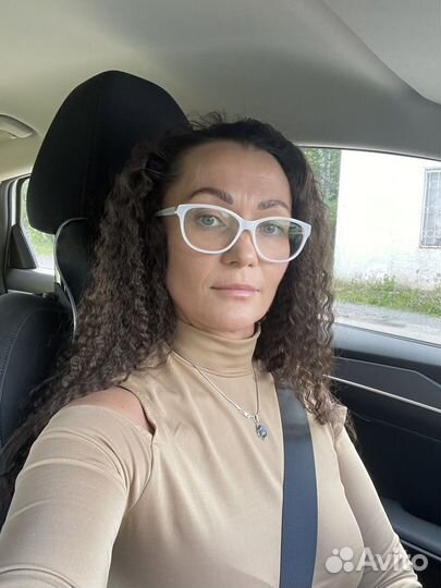 Бровист, ламимейкер, лэшмейкер