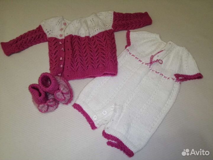Вязаный комплект на малышку