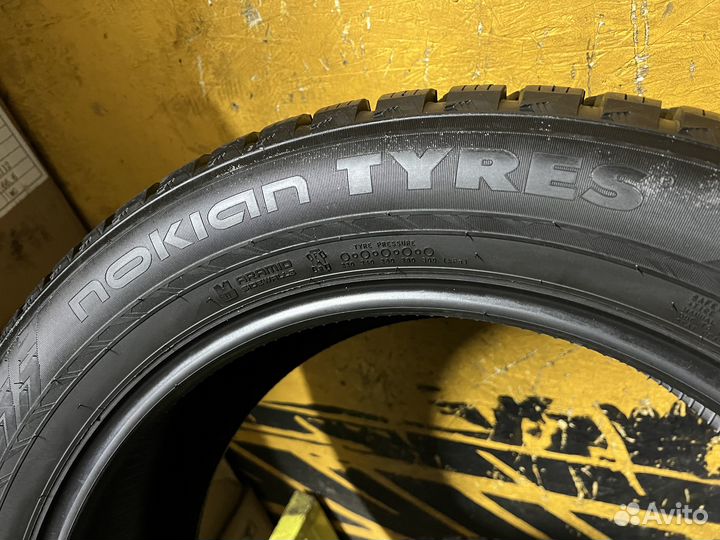 Nokian Tyres Hakkapeliitta 10p SUV 235/55 R19