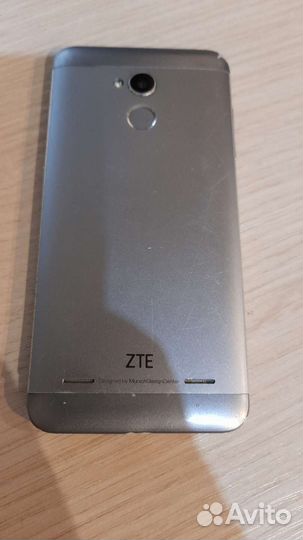 ZTE Blade V7 Lite, 2/16 ГБ