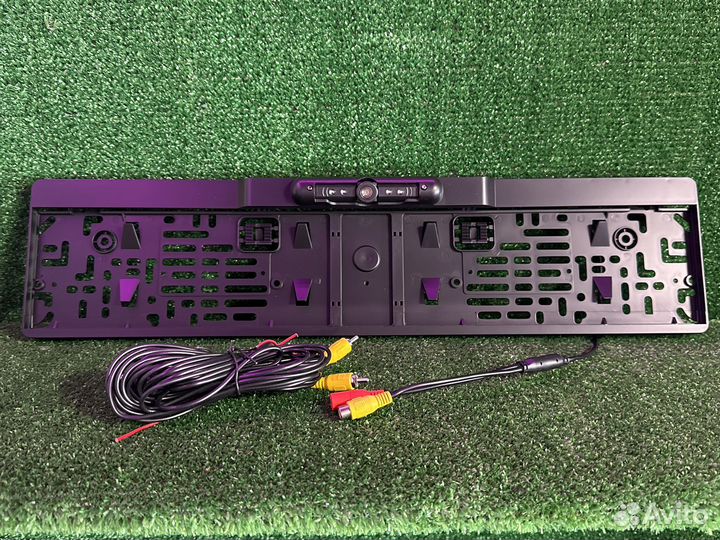 Рамка для номера с камерой заднего вида