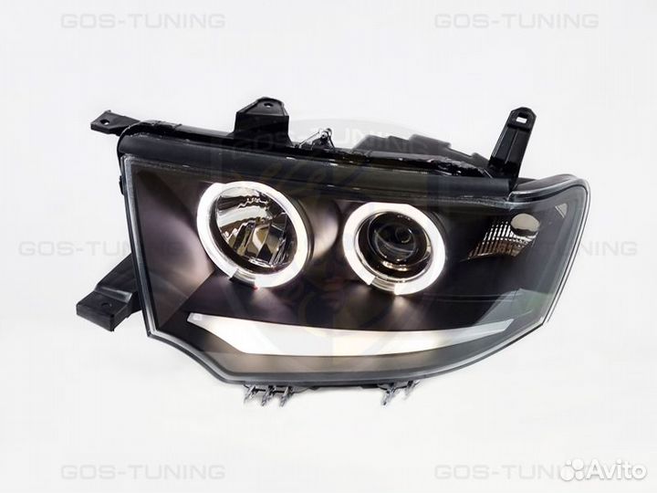 Передние Фары Митсубиси Паджеро Спорт 2