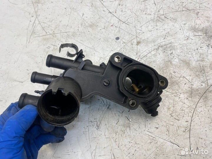 Корпус термостата Volkswagen Golf Mk5 BCA