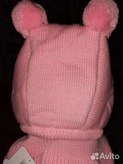 Шапка шлем журавлик. Белая шапка новая