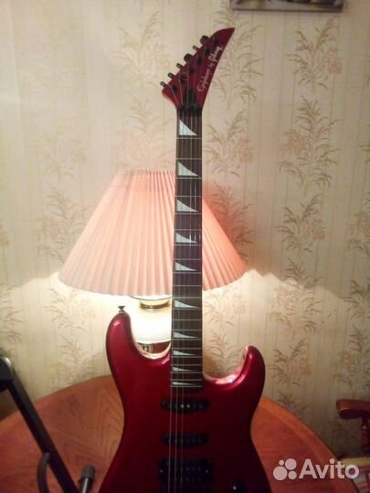 Гитара epiphone S-610.510.kramer.peavay
