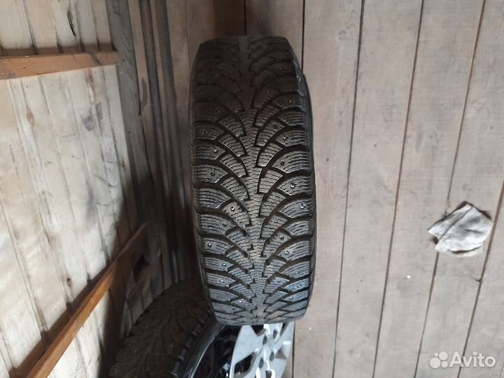 Nokian Tyres Hakkapeliitta 4 195/60 R15