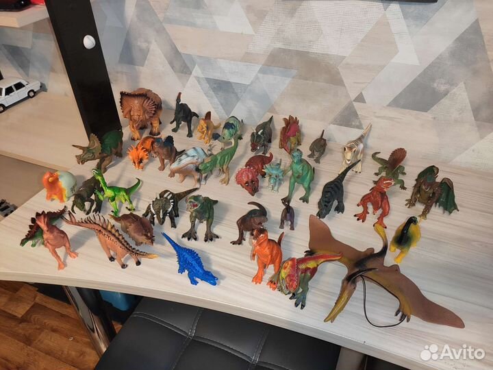 Динозавры в ассортименте