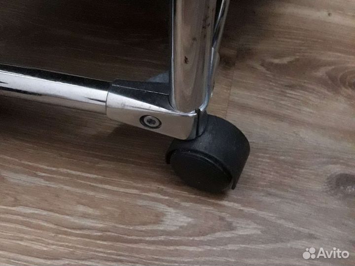 Вешалка для одежды напольная