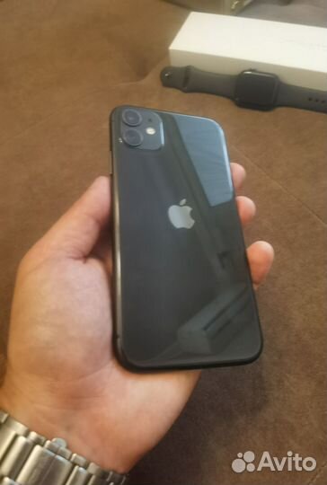 iPhone 11, 64 ГБ
