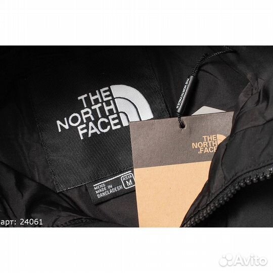 Зимняя куртка The North Face с капюшоном Чёрная