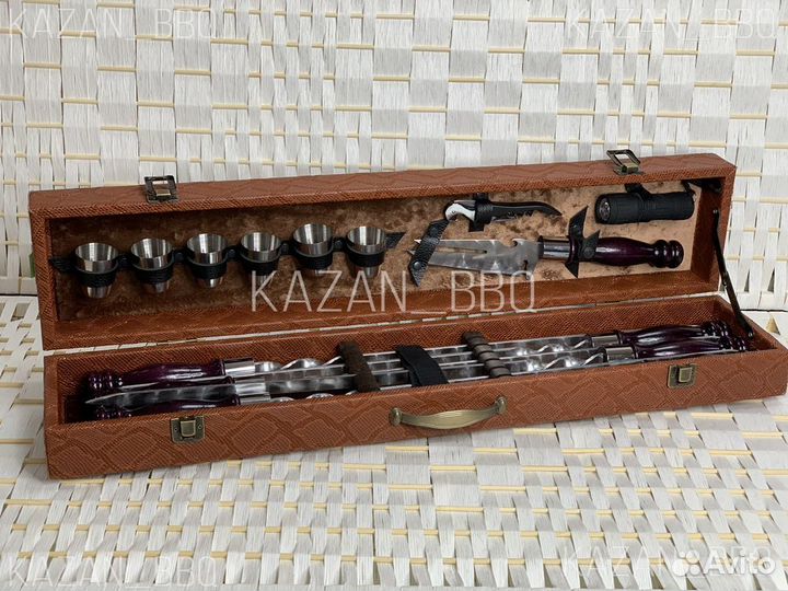 Подарочный набор шампуров в чемодане