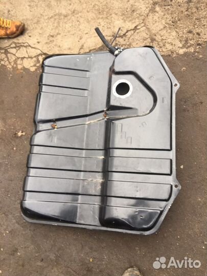 Нива 2131 топливный бак
