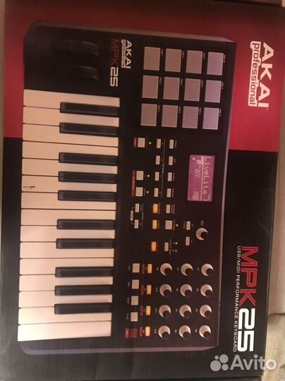 Миди-клавиатура akai PRO MPK25