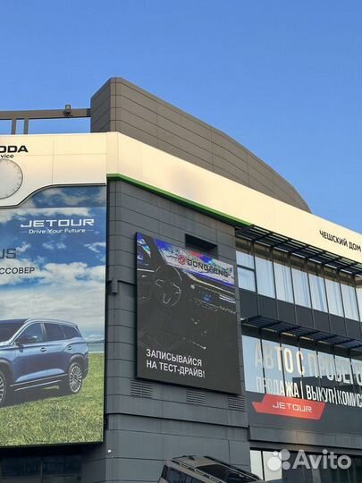 Светодиодный экран / Уличные, наружные экраны