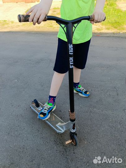 Трюковой самокат explore