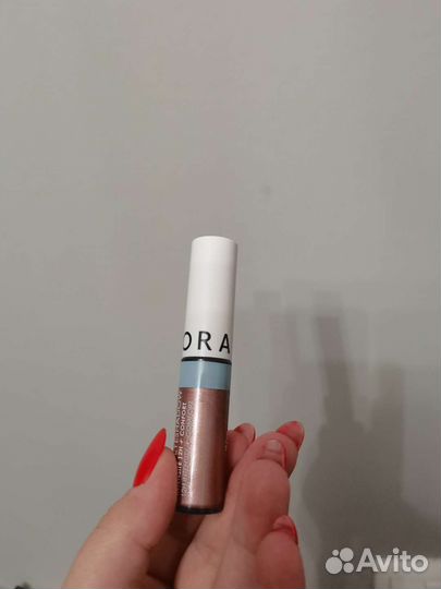 Тени для век